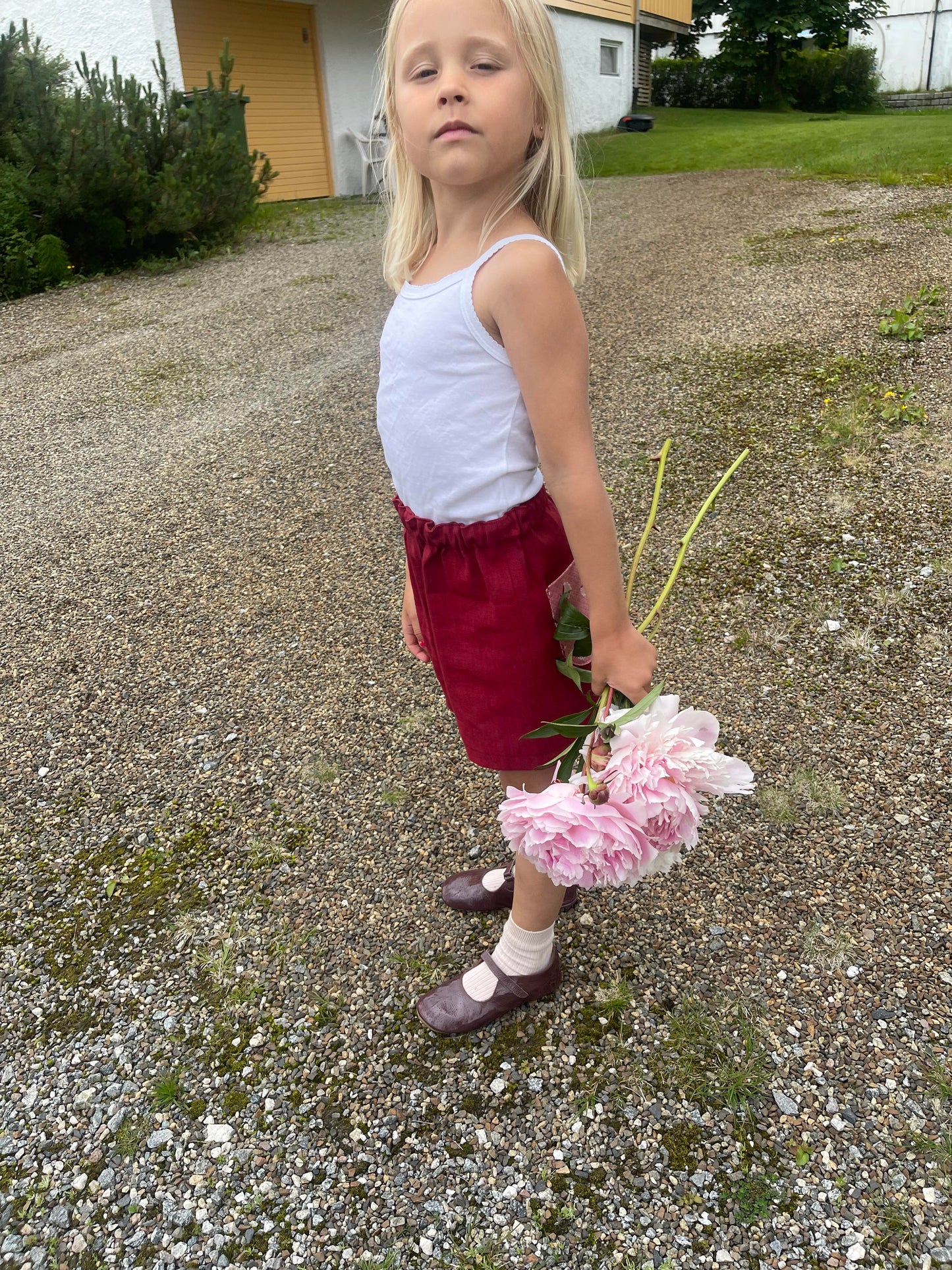 BOBBIE SHORTS, VINTAGE RED DENIM, PINK FLOWER POCKETS