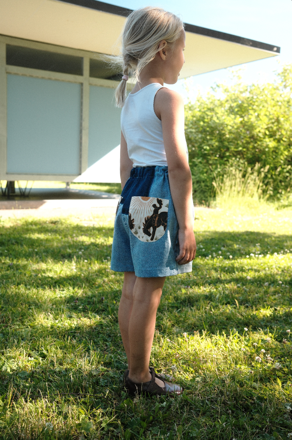 BOBBIE SHORTS, UPCYCLED LIGHT DENIM, BLCK HORSE COWBOY POCKETS